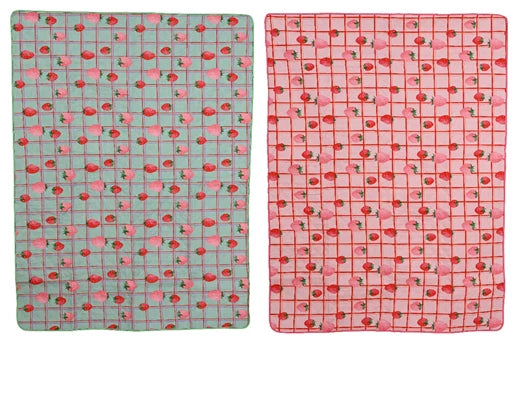 Picnic Blanket With Strawberry Print (150x200cm)