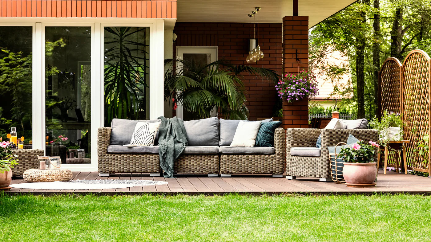 An Guide to Choosing Outdoor Furniture in Ireland