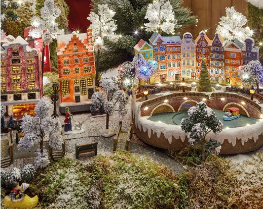 Christmas Village Scene Winter Scenery Multi (5x23.5x31cm)