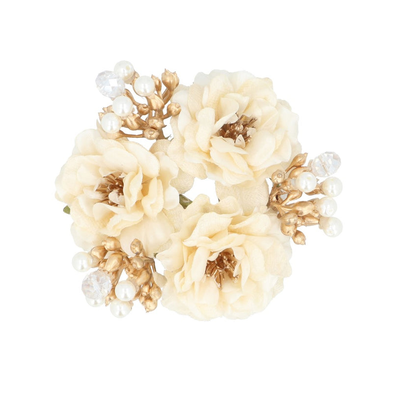 Cream and gold mini rose Christmas candle ring – Gisela Graham