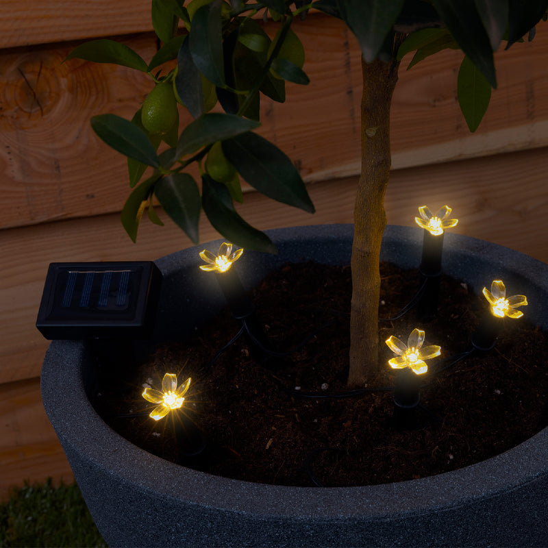 Lumino - Solar Stake with butterflies/bees