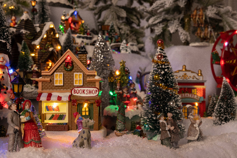 Christmas Village Scene Set of Houses Bookshop, Gift Shop & Theatre With Figurines Battery Operated