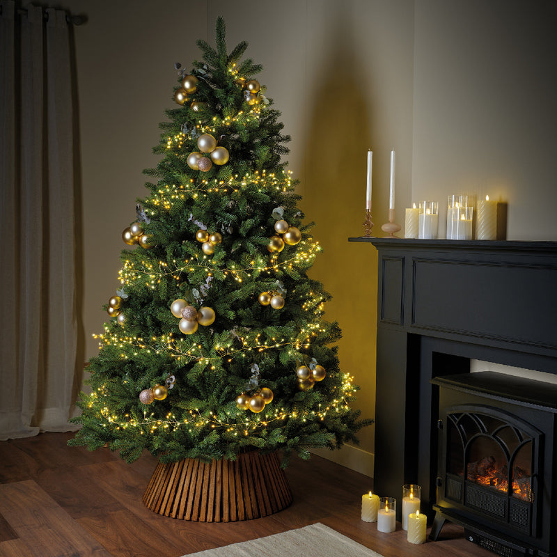 Lumineo Compact Twinkle 960 Micro Wire Warm White/Classic Warm Christmas Lights With Gold Cable 12m