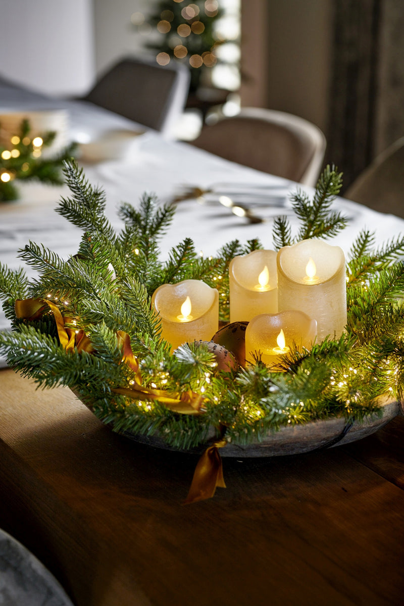 Lumineo LED Flameless Christmas Candle Cream Wax Battery Operated (15cm x 7.5cm)