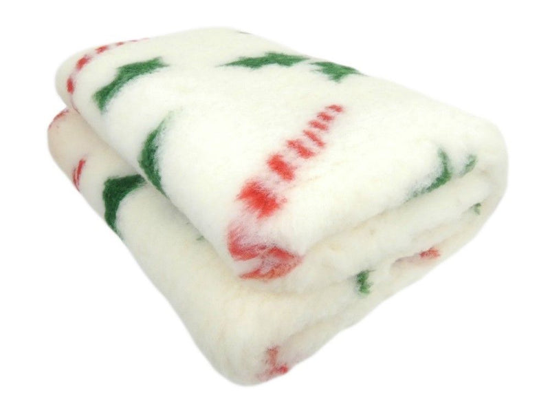 Pro-Fleece Pre-Cut Fleece For Pet Bedding 1m x 1.5m Xmas Holly