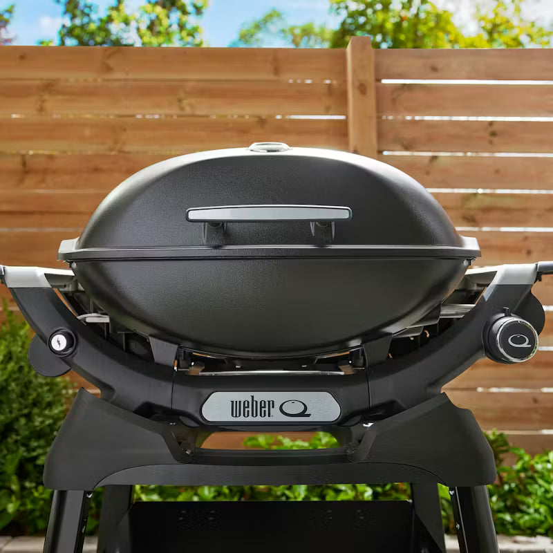 Weber Q 2200N With Side Tables and Compact Stand