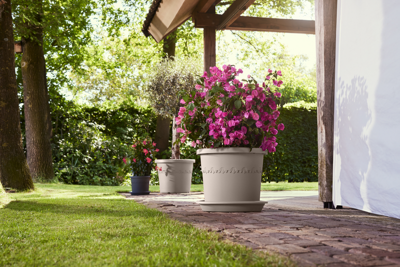 Elho Algarve Cilindro range – range lifestyle inspiration