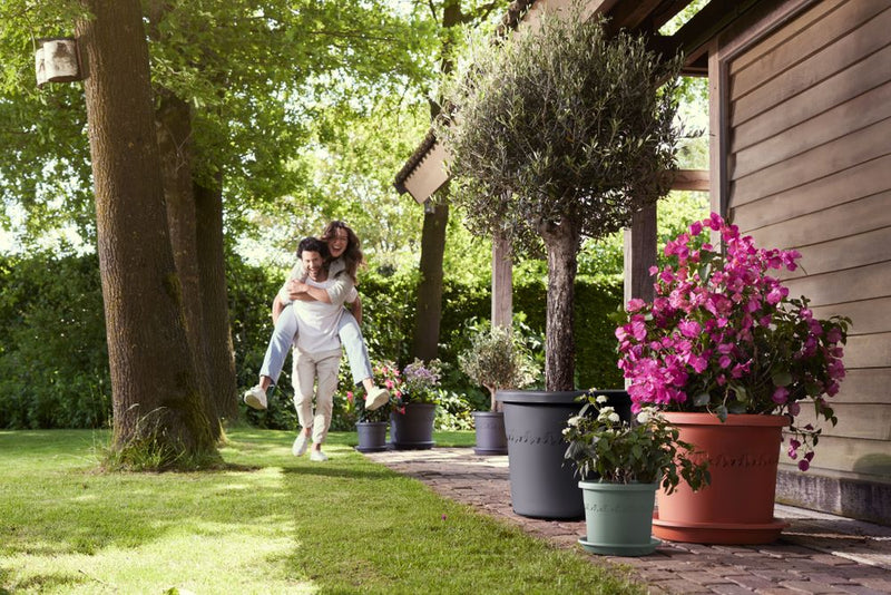 Elho Algarve Cilindro range – range lifestyle inspiration