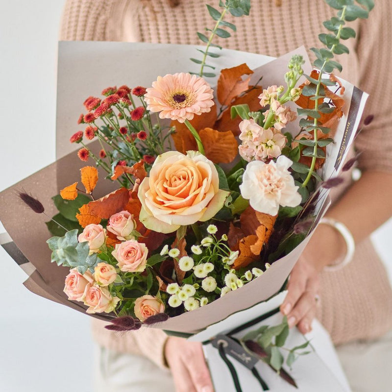 The Autumn Woodland flower arrangement – Newlands Flower Boutique