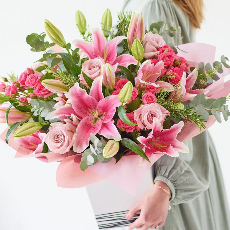 The Lily Rose Romance – Newlands Flower Boutique