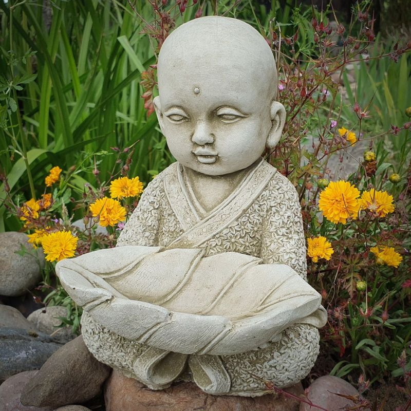 Monk with Leaf Bird Feeder 21cm