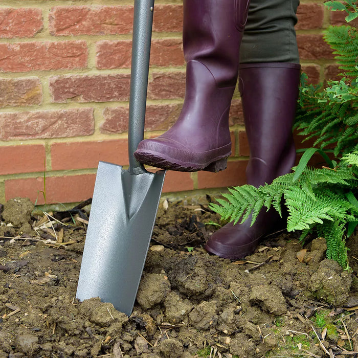 Kent and Stowe Carbon Steel Planting Spade
